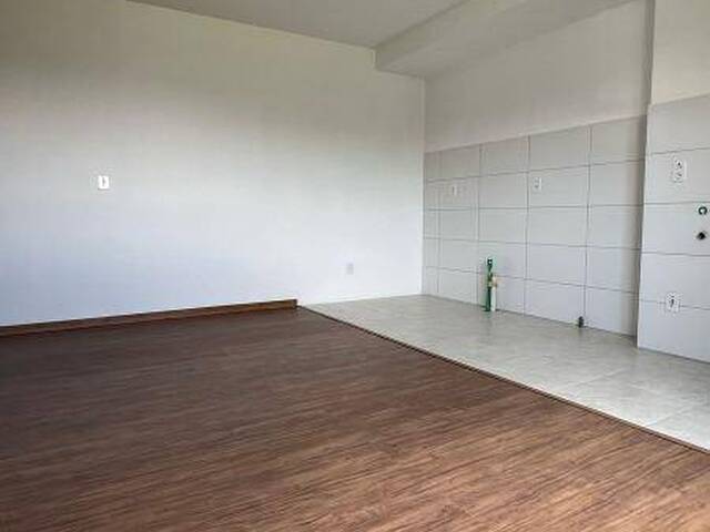 Apartamento para Venda em Caxias do Sul - 4
