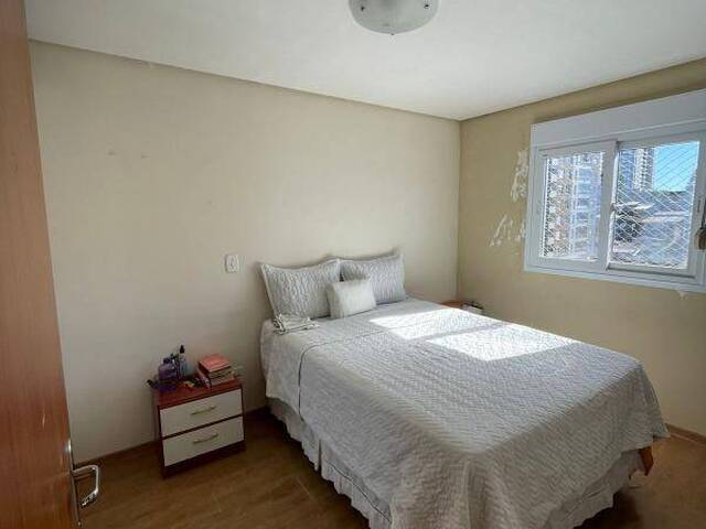 Apartamento para Venda em Caxias do Sul - 4