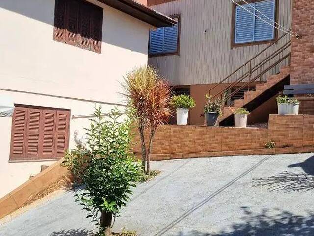 Casa para Venda em Caxias do Sul - 2
