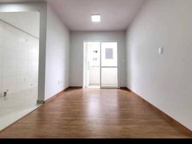 Apartamento para Venda em Caxias do Sul - 3