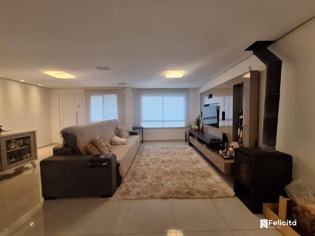 Sobrado para Venda em Caxias do Sul - 3