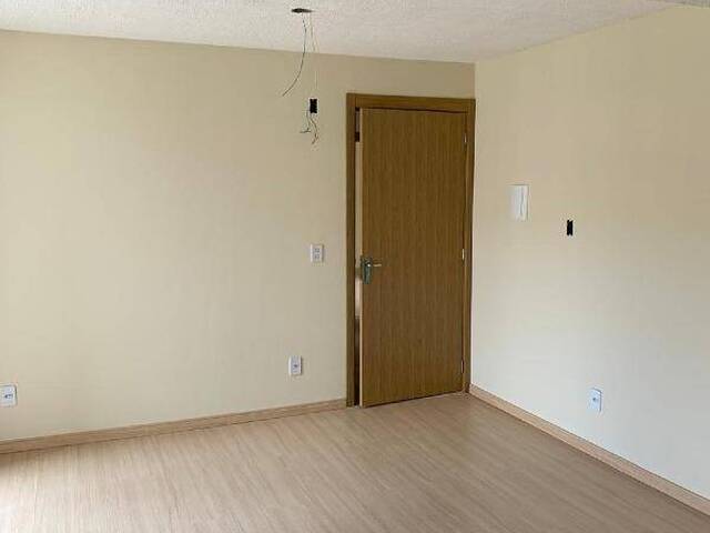 Apartamento para Venda em Caxias do Sul - 3