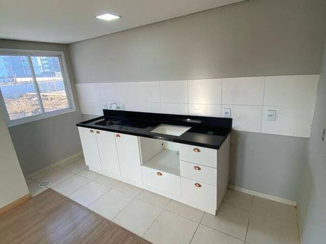 Apartamento para Venda em Caxias do Sul - 3