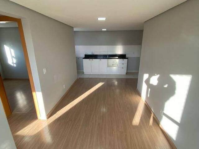 Apartamento para Venda em Caxias do Sul - 5