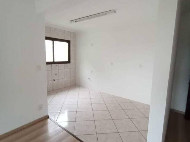 Apartamento para Venda em Caxias do Sul - 3