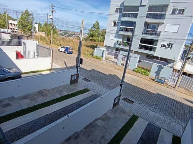 Sobrado para Venda em Caxias do Sul - 2