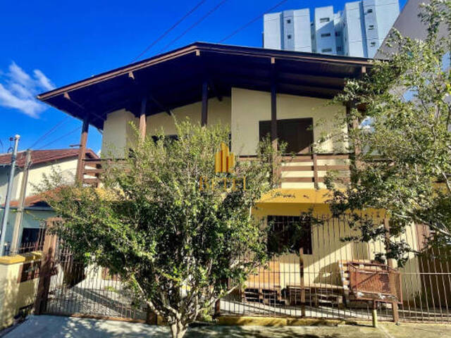 Casa para Venda em Caxias do Sul - 2