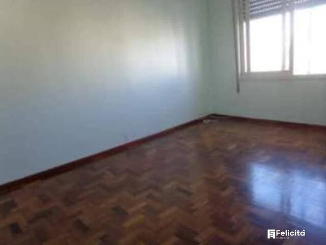 Apartamento para Venda em Caxias do Sul - 2