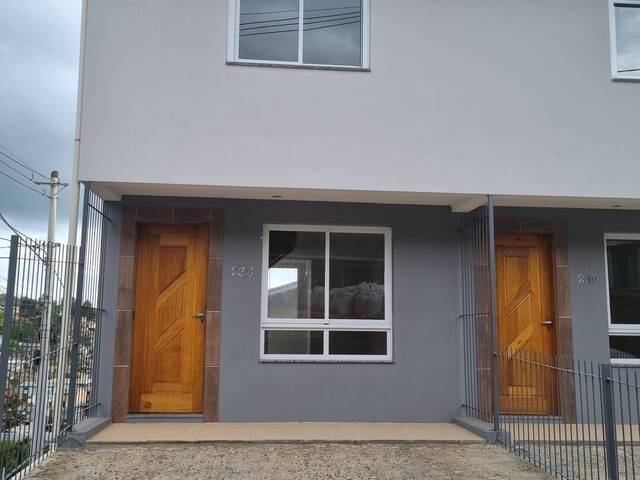 Sobrado para Venda em Caxias do Sul - 2