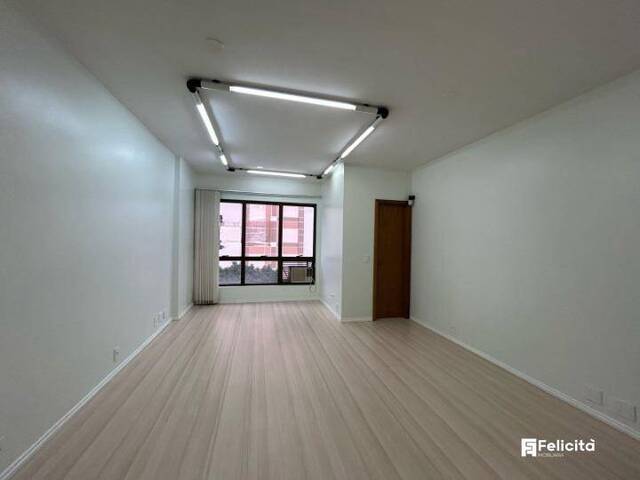 #948 - Sala para Venda em Caxias do Sul - RS