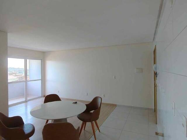 Apartamento para Venda em Caxias do Sul - 3