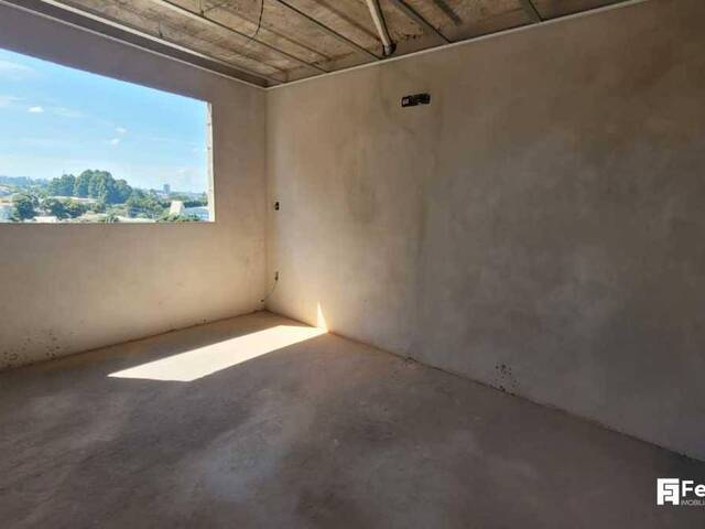 Apartamento para Venda em Caxias do Sul - 2