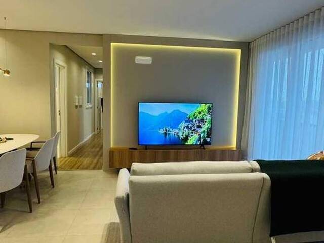 Apartamento para Venda em Caxias do Sul - 2