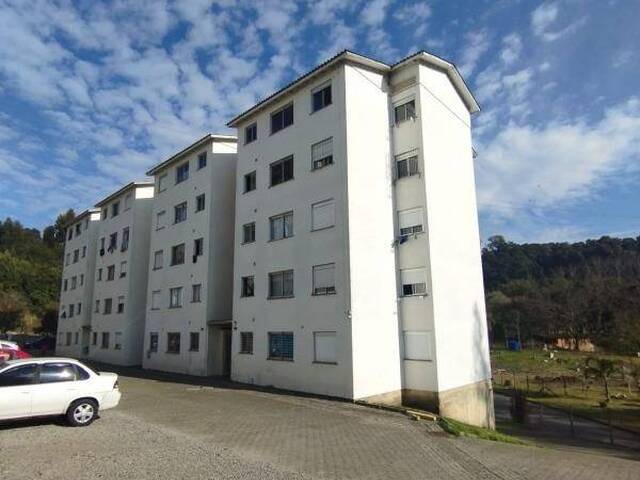 Apartamento para Venda em Caxias do Sul - 3