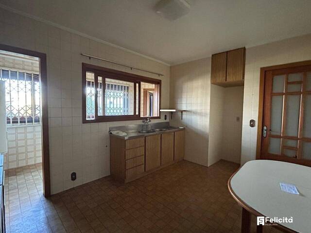 Apartamento para Venda em Caxias do Sul - 2
