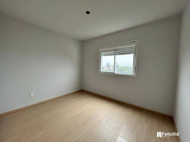 Apartamento para Venda em Caxias do Sul - 4