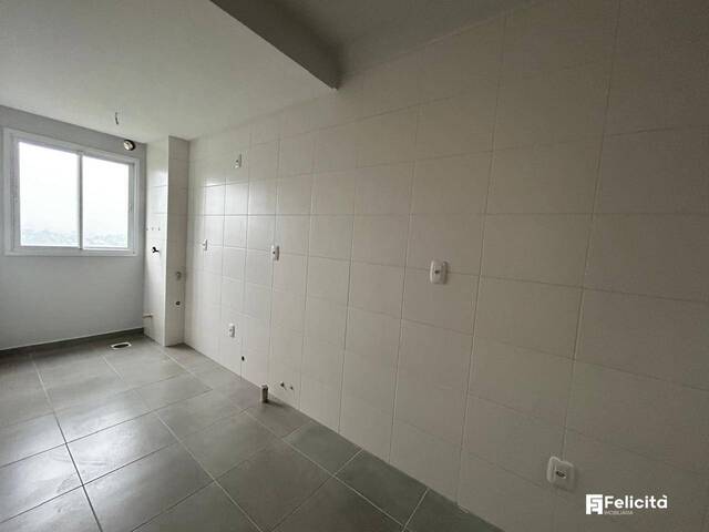Apartamento para Venda em Caxias do Sul - 2