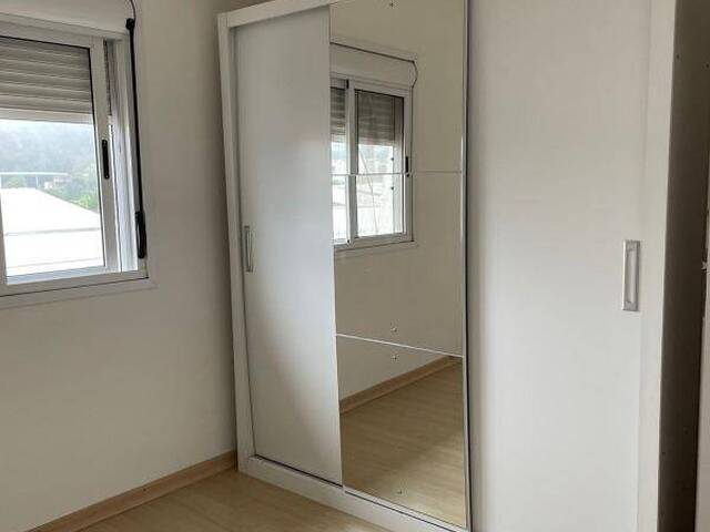 Sobrado para Venda em Caxias do Sul - 4