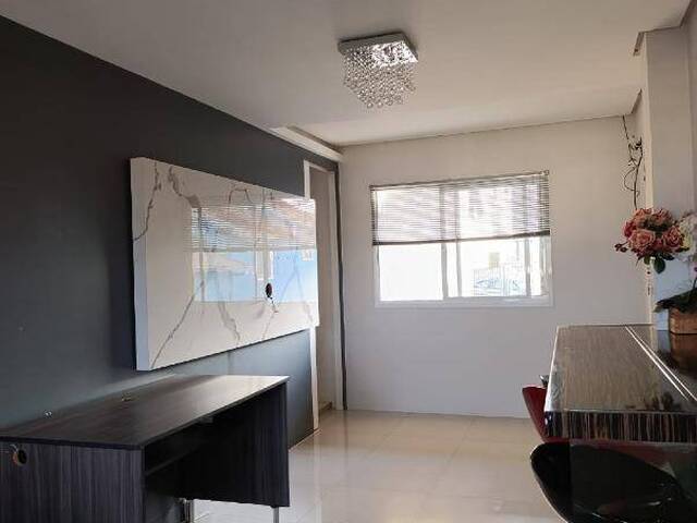 Sobrado para Venda em Caxias do Sul - 5