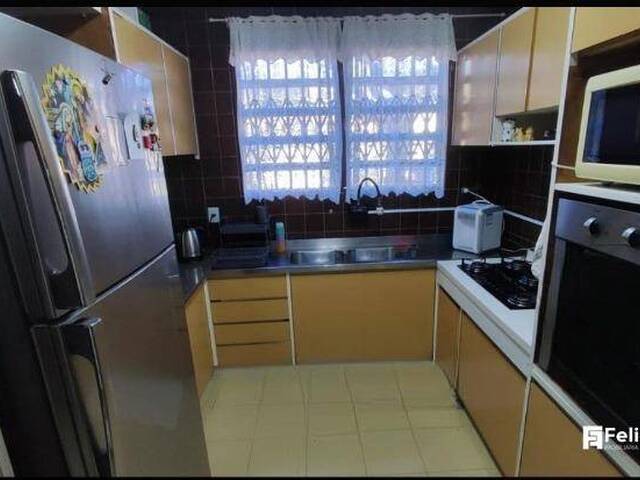 #1211 - Casa para Venda em Caxias do Sul - RS