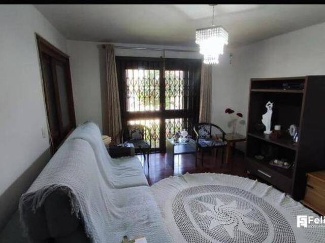 #1211 - Casa para Venda em Caxias do Sul - RS