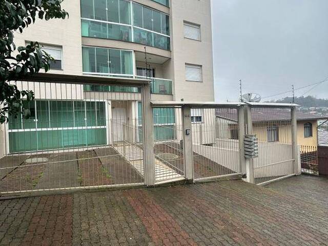 Apartamento para Venda em Caxias do Sul - 2