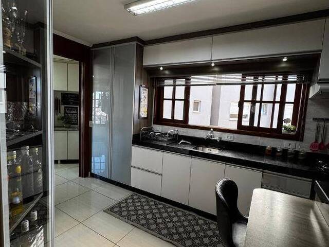 Apartamento para Venda em Caxias do Sul - 5