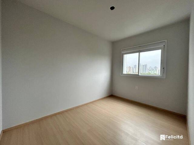 Apartamento para Venda em Caxias do Sul - 4