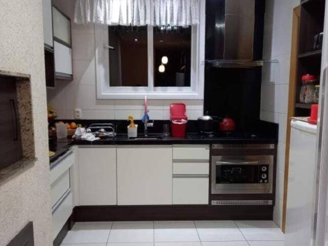 Apartamento para Venda em Caxias do Sul - 2