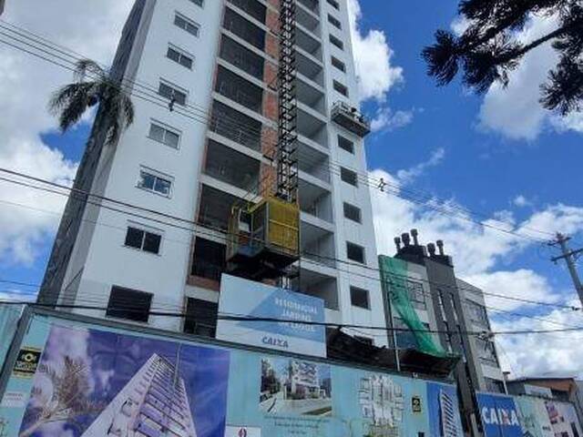 Apartamento para Venda em Caxias do Sul - 2