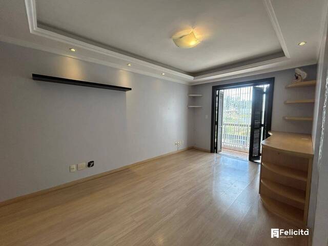 Apartamento para Venda em Caxias do Sul - 2