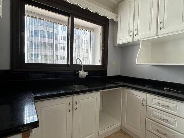 Apartamento para Venda em Caxias do Sul - 4