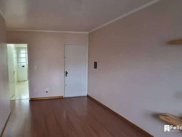 Apartamento para Venda em Caxias do Sul - 2