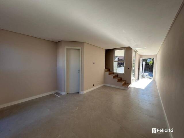 #1021 - Sobrado para Venda em Caxias do Sul - RS