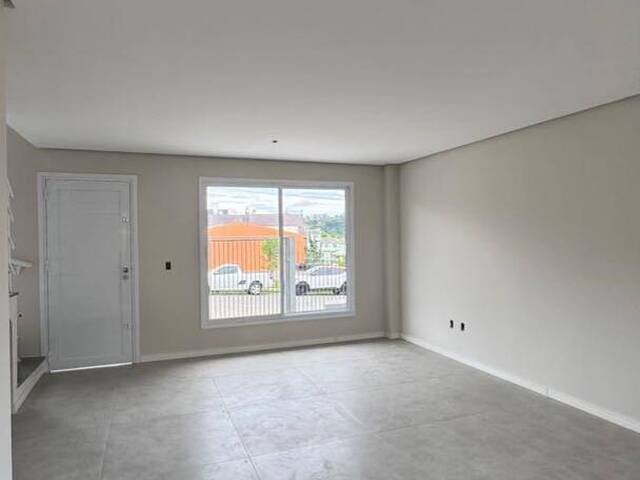 #1328 - Sobrado para Venda em Caxias do Sul - RS