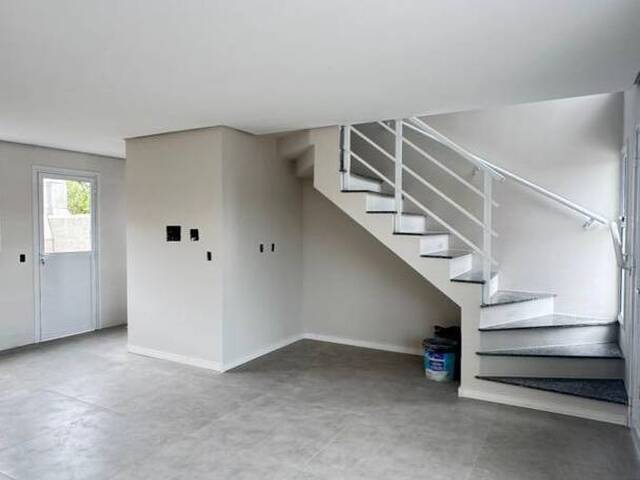 #1329 - Sobrado para Venda em Caxias do Sul - RS