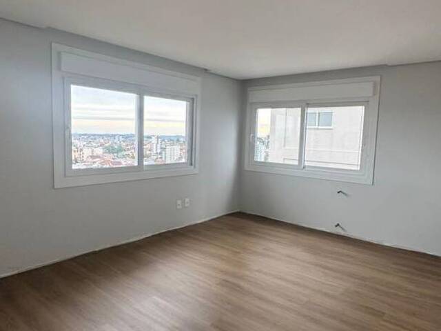 Apartamento para Venda em Caxias do Sul - 4