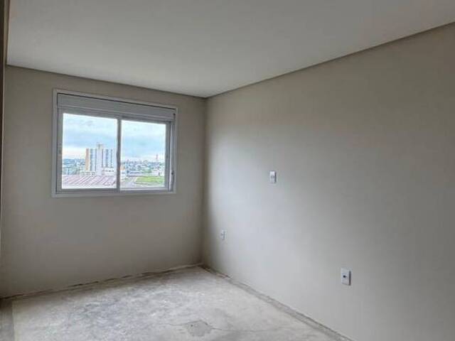 Apartamento para Venda em Caxias do Sul - 5