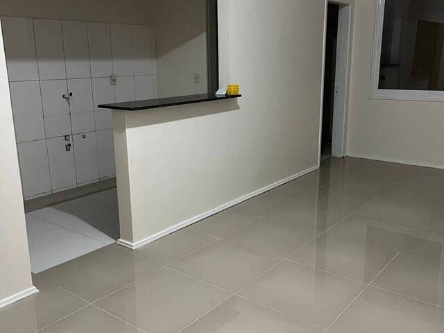 Apartamento para Venda em Caxias do Sul - 2