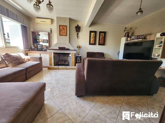 #1374 - Casa para Venda em Caxias do Sul - RS