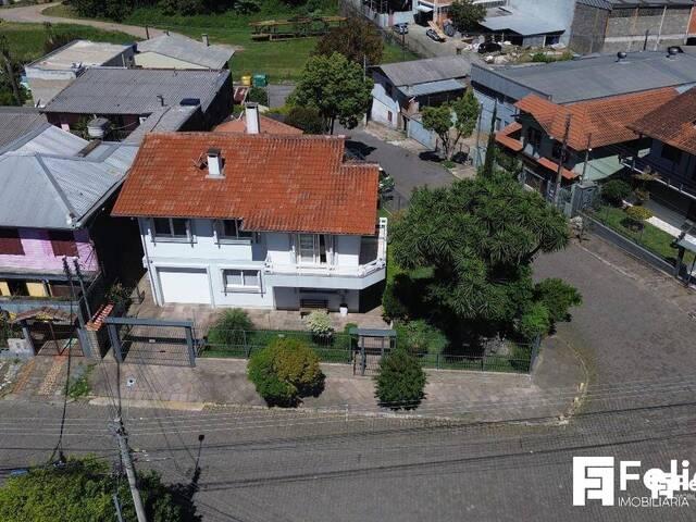 #1374 - Casa para Venda em Caxias do Sul - RS