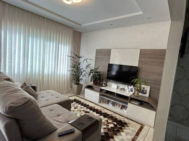 Sobrado para Venda em Caxias do Sul - 5