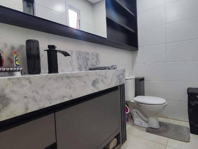 Apartamento para Venda em Caxias do Sul - 3
