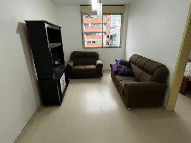 #1401 - Kitnet para Venda em Caxias do Sul - RS