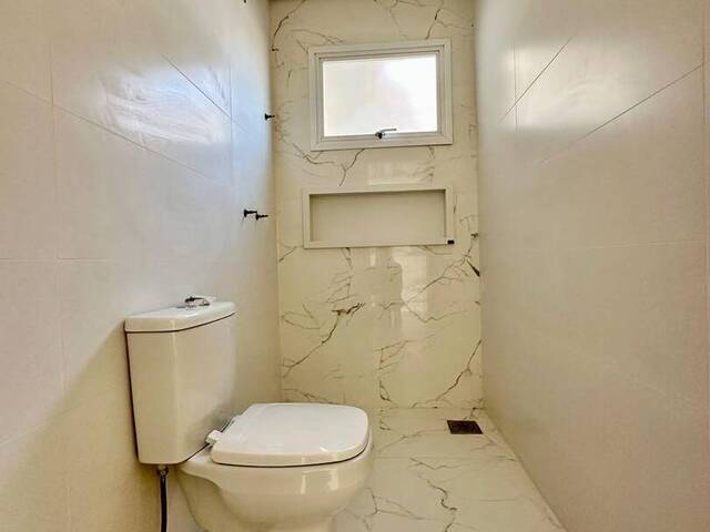 #1402 - Casa para Venda em Caxias do Sul - RS