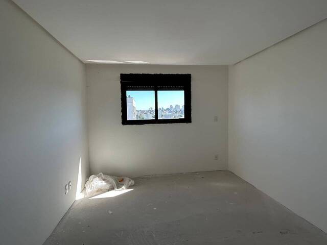 Apartamento para Venda em Caxias do Sul - 5