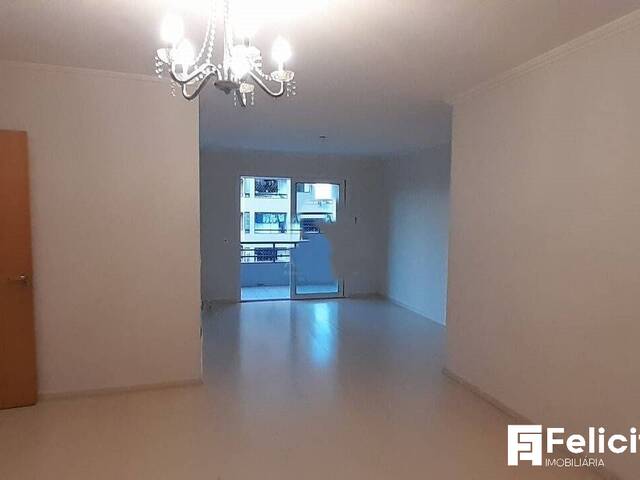 Apartamento para Venda em Caxias do Sul - 3