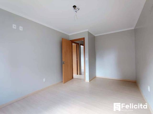 #1567 - Sobrado para Venda em Caxias do Sul - RS