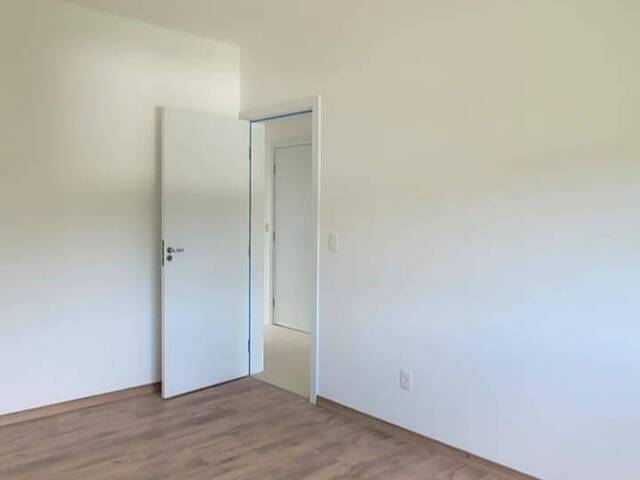 Apartamento para Venda em Caxias do Sul - 5