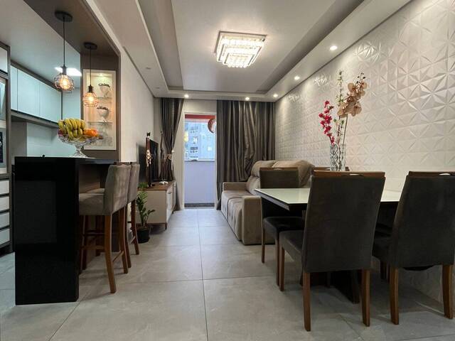 Apartamento para Venda em Caxias do Sul - 2